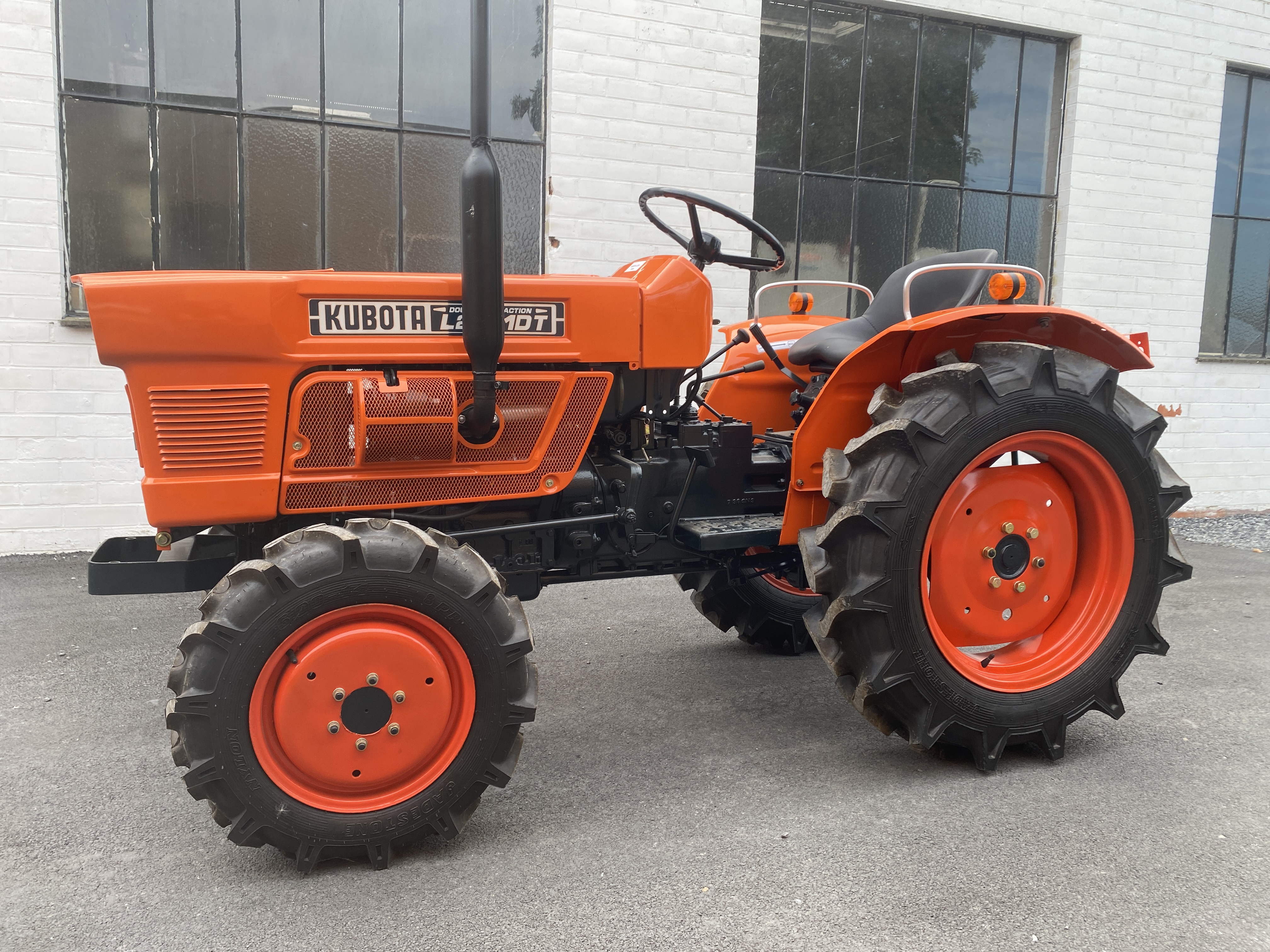 Kubota L2201DT